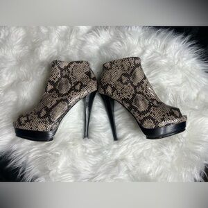 Women’s Vintage Y2K Bebe Snake Print Peep Toe Platform Stiletto Booties Size 6